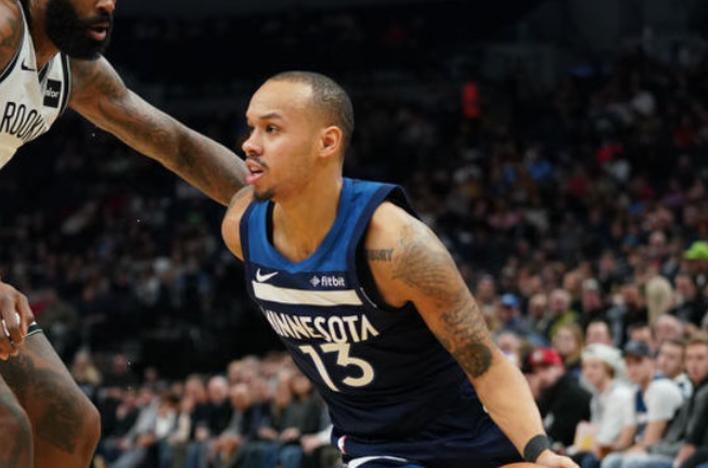  森林狼全队六人上双，集体篮球击败雷霆队